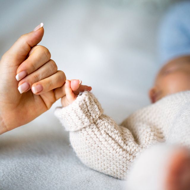 A Guide for New Mums on Overcoming Parenting Challenges